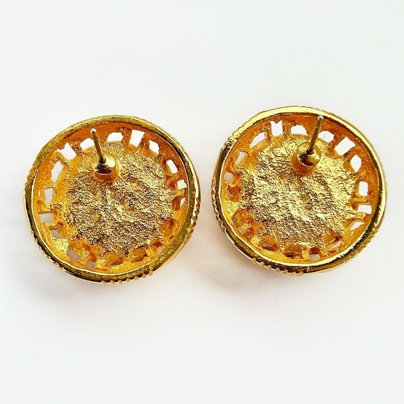 Vintage Goldtone Earrings | Trifari - Monet Style - Picture 2 of 6